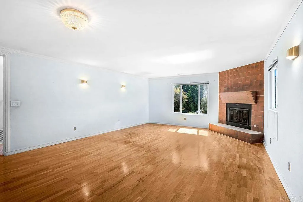 https://cdn.realtyfeed.com/cdn/127/306483925/15c5f56b5f277710cceefe4a99220d3b.webp