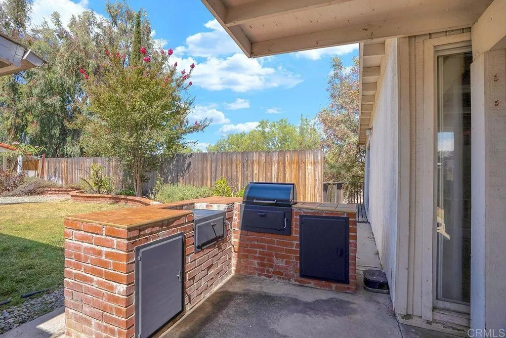 https://cdn.realtyfeed.com/cdn/127/306483925/3e2fa82ee8f35742daaa7a72a315e501.webp