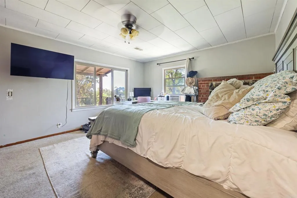 https://cdn.realtyfeed.com/cdn/127/306483930/0393c4c4b06fcd853dcf50c3ba4a6627.webp