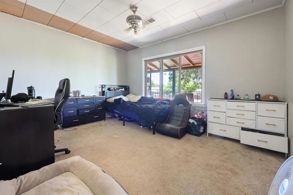 https://cdn.realtyfeed.com/cdn/127/306483930/e6c7a24150f3418b489dac80d5b9df1b.webp