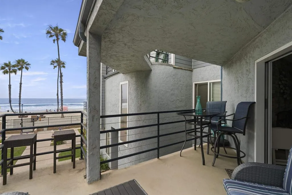 https://cdn.realtyfeed.com/cdn/127/306484211/f270d37c92621e5ba188fe7297cdc4ee.webp