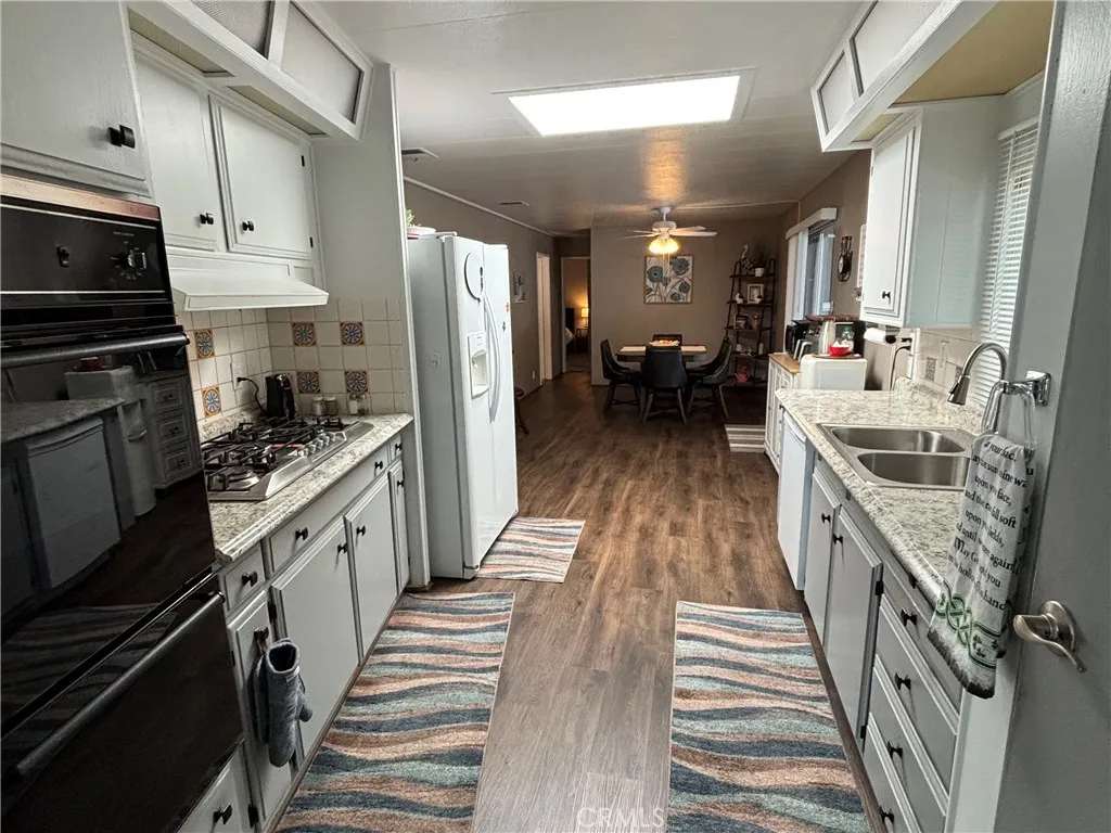 https://cdn.realtyfeed.com/cdn/127/306484279/8c10d9e5d999d46bf8c694d85d027a9a.webp