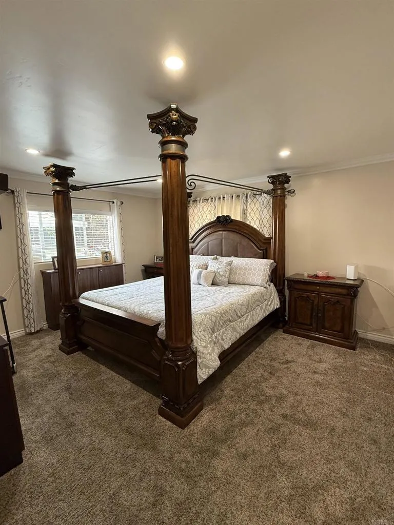 https://cdn.realtyfeed.com/cdn/127/306484386/3edaaf47c10945fa60cd13759715a2c4.webp