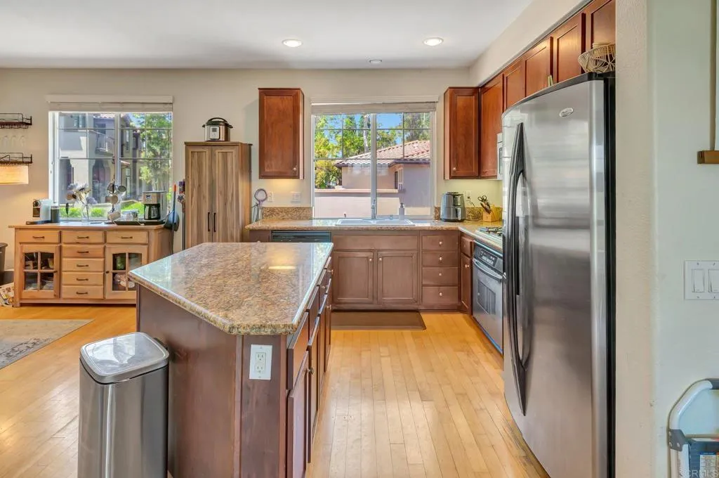 https://cdn.realtyfeed.com/cdn/127/306484398/9b506497670974fed33746692004a5b2.webp