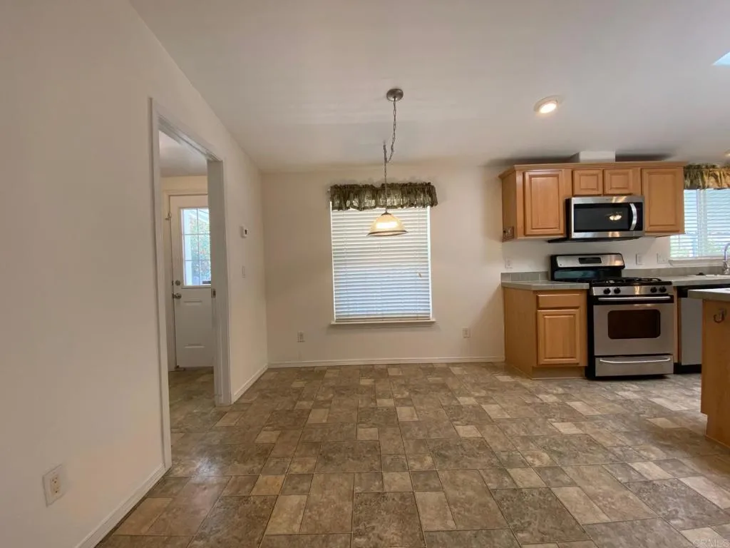 https://cdn.realtyfeed.com/cdn/127/306484527/02e55a01968df6c5927e37457247ecbd.webp