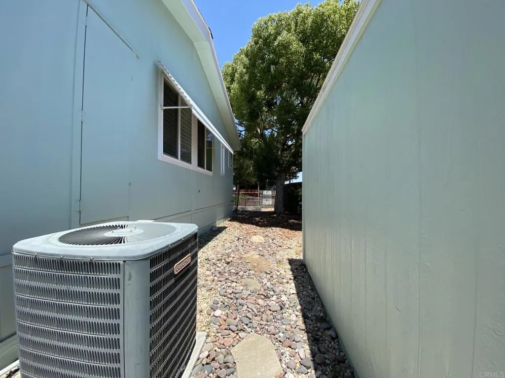 https://cdn.realtyfeed.com/cdn/127/306484527/2ee9b46357862739eee0d53c5bf197de.webp