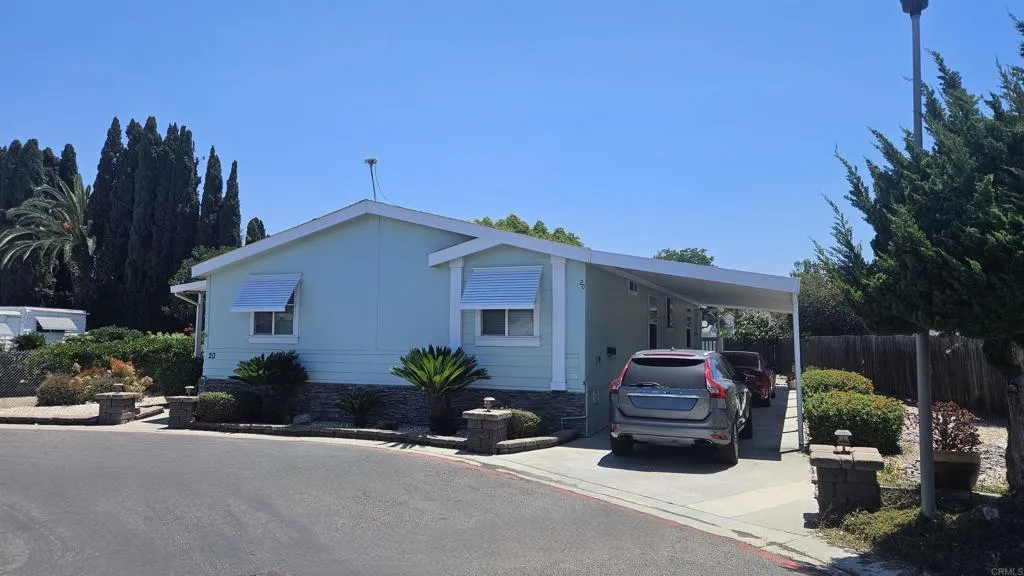 https://cdn.realtyfeed.com/cdn/127/306484527/370be88840914e78b8d09a3a0b2b0c29.webp