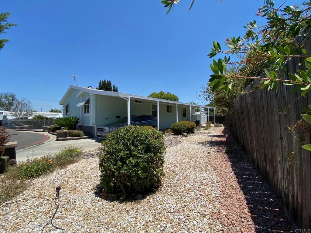https://cdn.realtyfeed.com/cdn/127/306484527/ae00f1d35afba7a7b0c503f9327e4d8c.webp