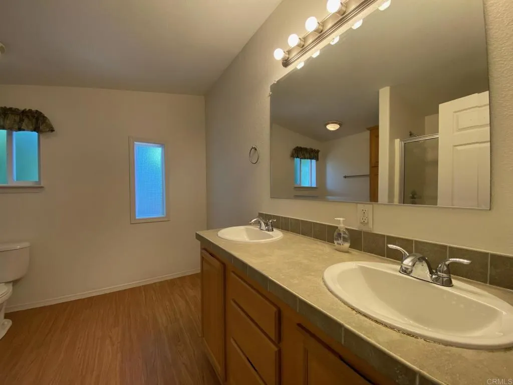 https://cdn.realtyfeed.com/cdn/127/306484527/b0df820b7d3a9e6bf360032a7bd0df55.webp
