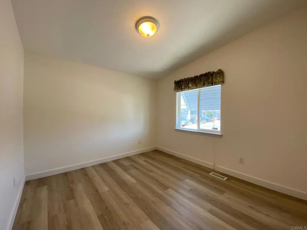 https://cdn.realtyfeed.com/cdn/127/306484527/c83ace3f0a11b8f1080daf1b7b60d251.webp