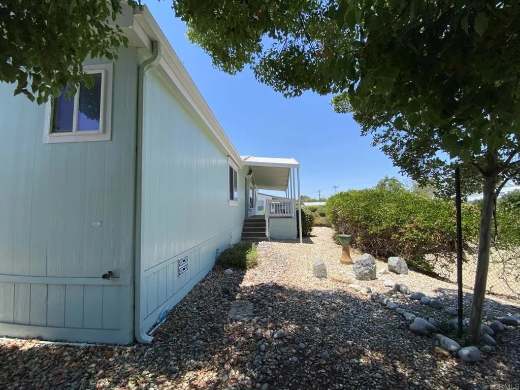 https://cdn.realtyfeed.com/cdn/127/306484527/c8c109cab9de0f9152eda0bf448b218d.webp