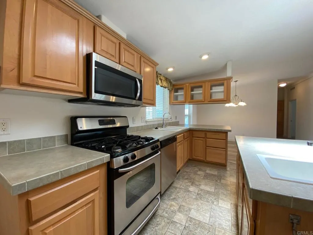 https://cdn.realtyfeed.com/cdn/127/306484527/c90d2b3c41cb44f048531c0c9a2e64a1.webp