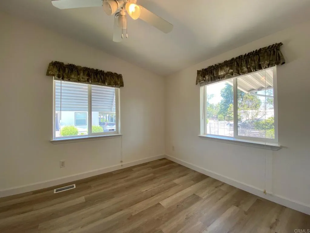 https://cdn.realtyfeed.com/cdn/127/306484527/e350224f8a8e8e9bdbbcf9127e057365.webp