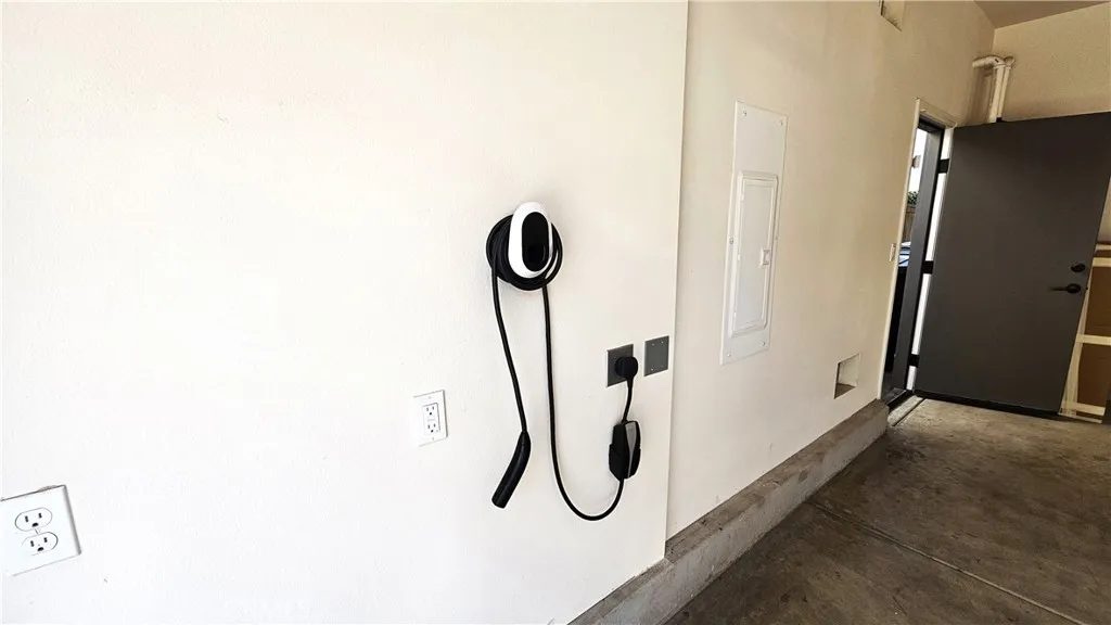 https://cdn.realtyfeed.com/cdn/127/306484593/1635051bb07b819c5bf73555c1b519cb.webp