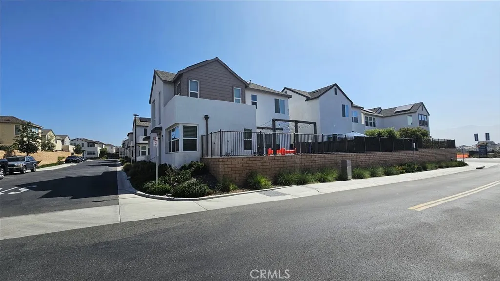https://cdn.realtyfeed.com/cdn/127/306484593/6728d0dae599a0487c5b54785ce99765.webp