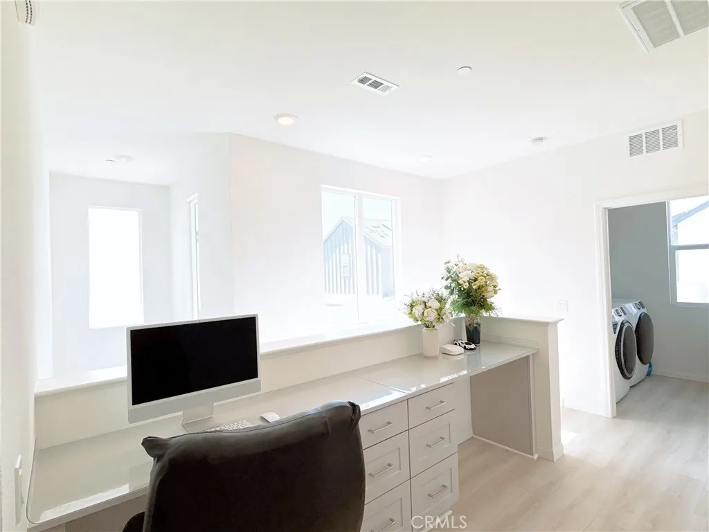 https://cdn.realtyfeed.com/cdn/127/306484593/7baa28f5fe67e19f7bbea3bbedd777eb.webp
