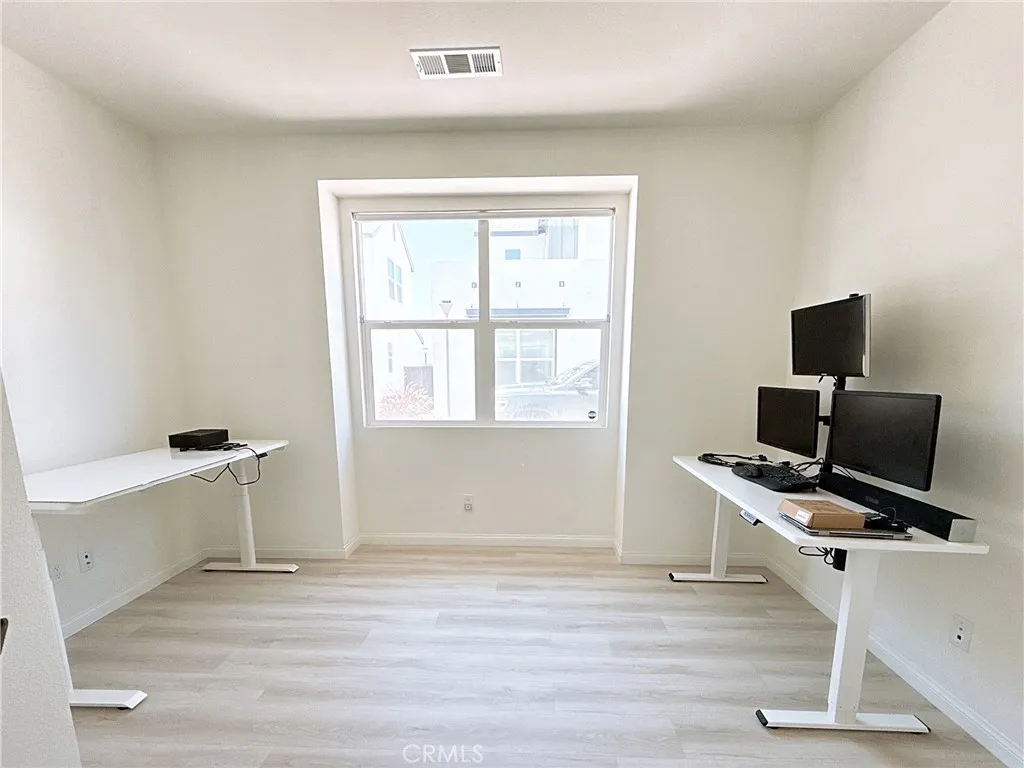https://cdn.realtyfeed.com/cdn/127/306484593/bd5f2e7b160c0214de4d9806263b13f8.webp