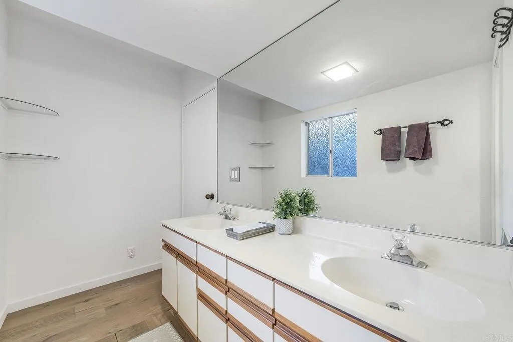 https://cdn.realtyfeed.com/cdn/127/306484623/14ed9985340d5b55bcc1caa207348f23.webp