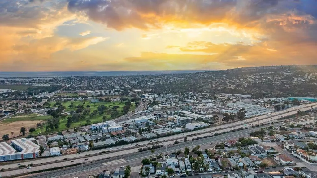 https://cdn.realtyfeed.com/cdn/127/306484623/2560b30888ca48bedf17571a0a607d60.webp