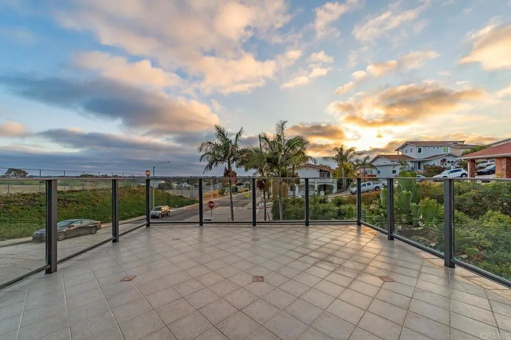 https://cdn.realtyfeed.com/cdn/127/306484623/44131f34271cab429e785568b2a5e077.webp