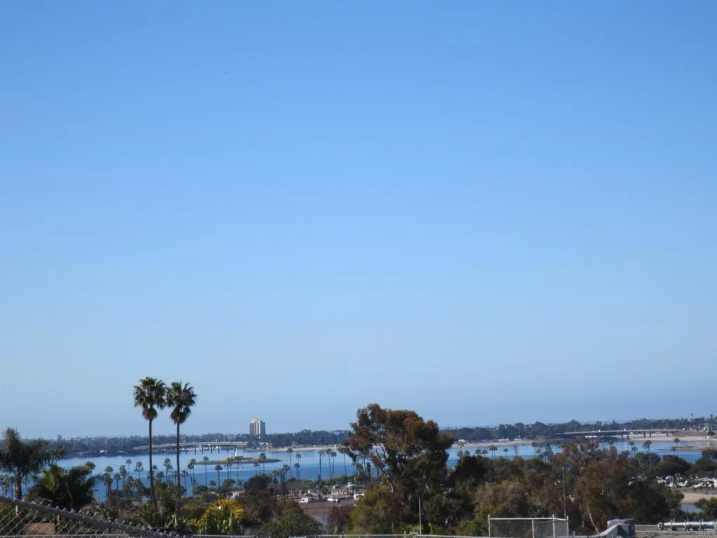 https://cdn.realtyfeed.com/cdn/127/306484623/7d022c0db738927c64666f8ff8f9d22d.webp