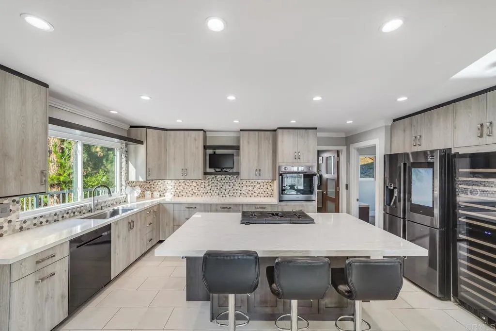 https://cdn.realtyfeed.com/cdn/127/306484623/c4b5c5c82f0fed47964a643edabb6e64.webp