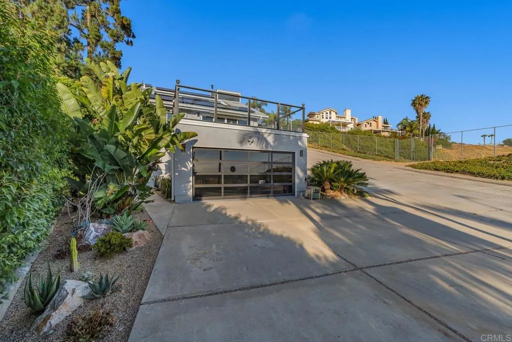 https://cdn.realtyfeed.com/cdn/127/306484623/c72c540a46173715c79421a0f921c853.webp