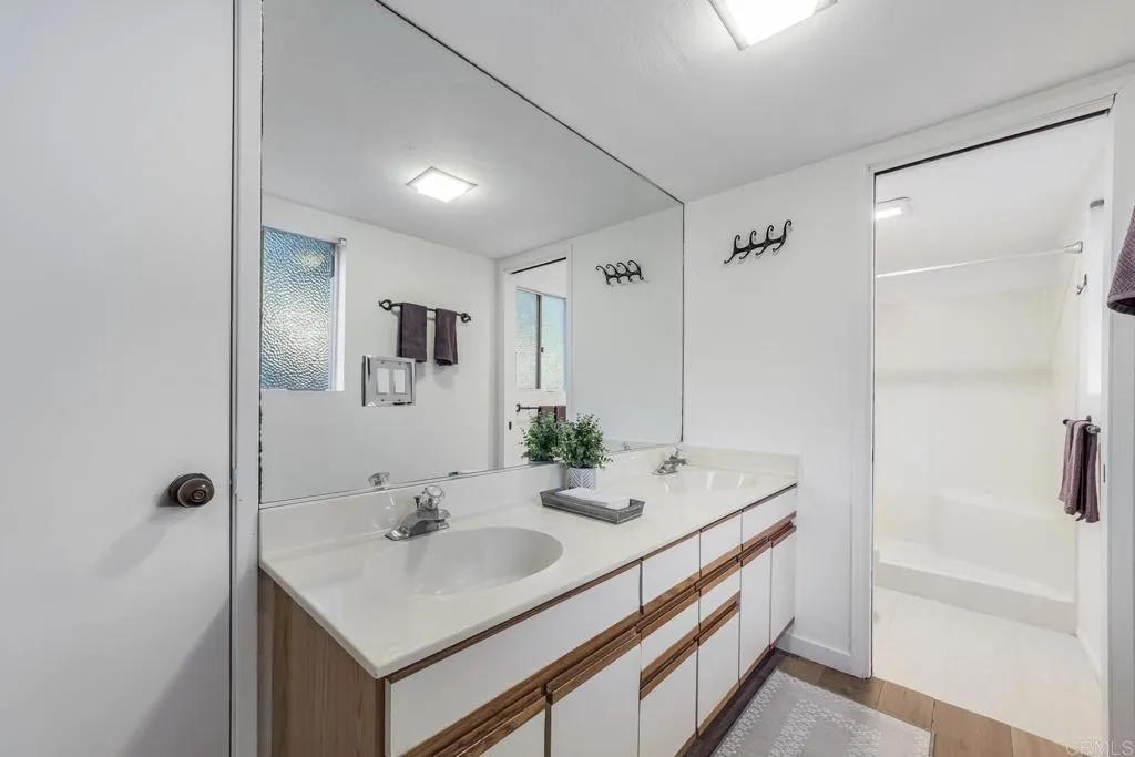 https://cdn.realtyfeed.com/cdn/127/306484623/d17de419a116ba3fdb5bf6d07e8240a6.webp