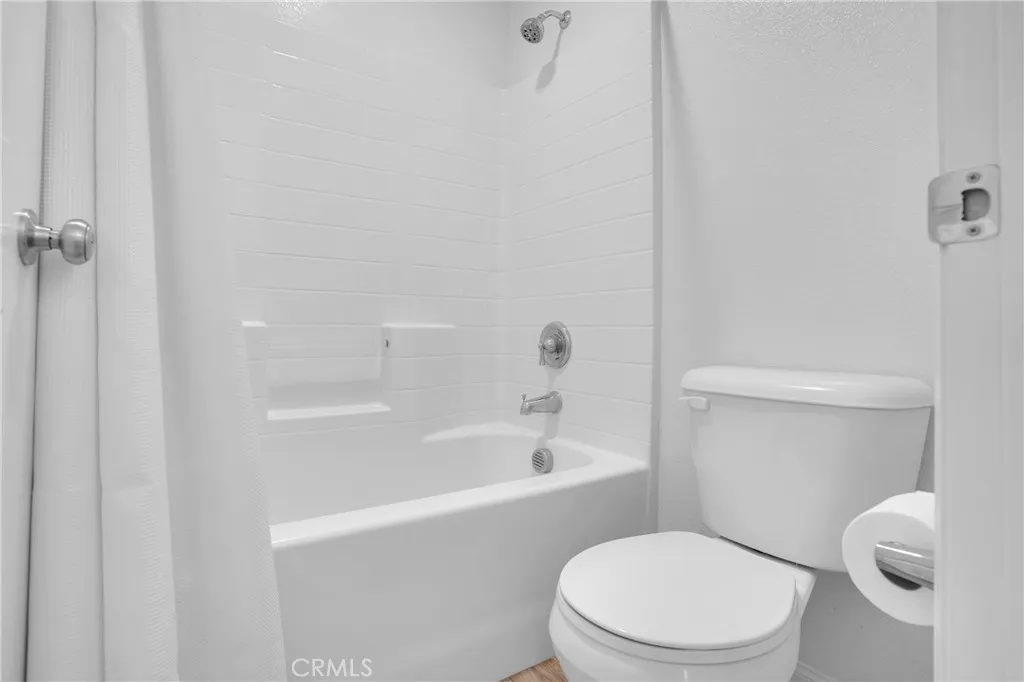 https://cdn.realtyfeed.com/cdn/127/306484624/66511b937662712f51b36ec810e54508.webp
