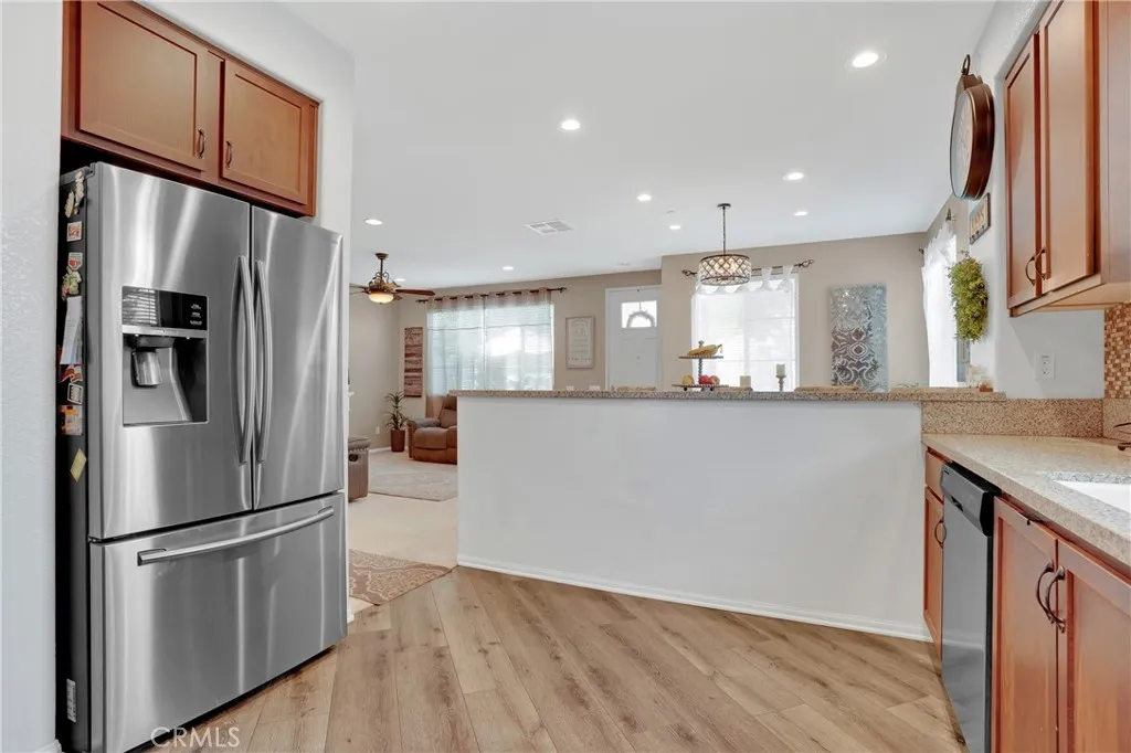 https://cdn.realtyfeed.com/cdn/127/306484624/6e6b7604871b036137a1ab012f0832e0.webp