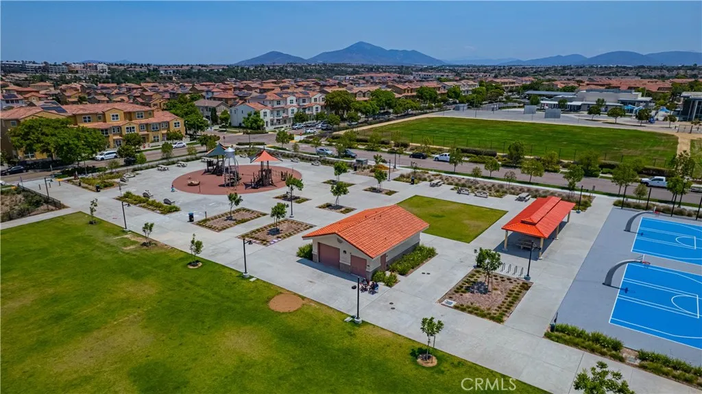 https://cdn.realtyfeed.com/cdn/127/306484624/817886120ac580c6f5332c43371f980f.webp
