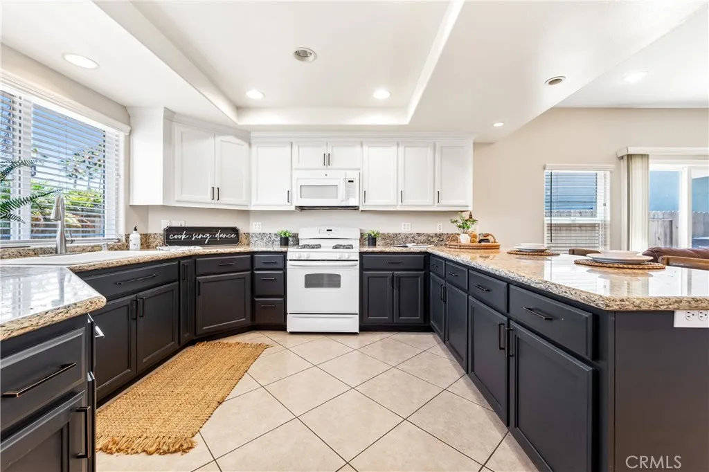 18202 Foss Lane, Huntington Beach, CA 92648 - Photo 4 of 54, Huntington Beach, CA