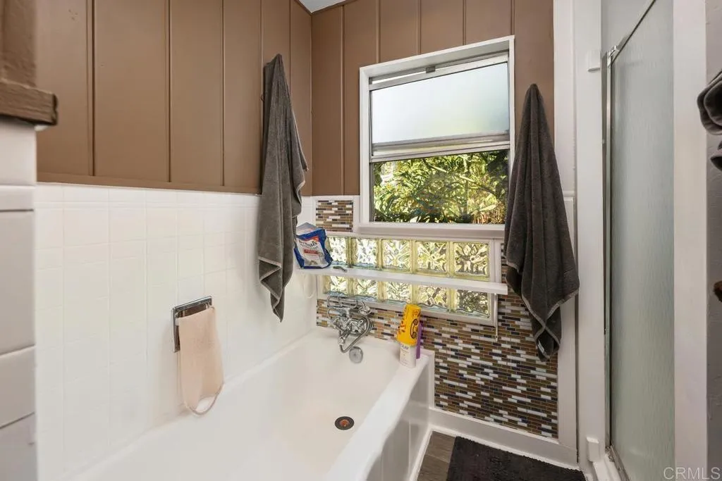 https://cdn.realtyfeed.com/cdn/127/306484980/05218405b000ab73caf9583e7cce2439.webp