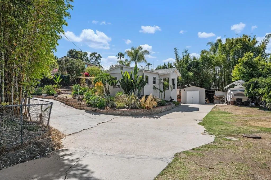 https://cdn.realtyfeed.com/cdn/127/306484980/1d41f1c67ed1caec478d344a1df8e20f.webp