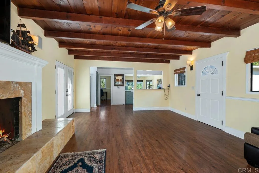https://cdn.realtyfeed.com/cdn/127/306484980/31768555d73e403411e2e1749560ed84.webp