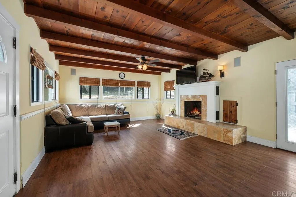 https://cdn.realtyfeed.com/cdn/127/306484980/73ef827424bb2759052df5fbc1f58706.webp