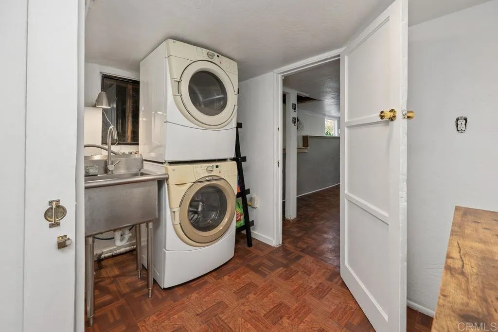 https://cdn.realtyfeed.com/cdn/127/306484980/c0a3479da575e16362d1a828e8e083b3.webp