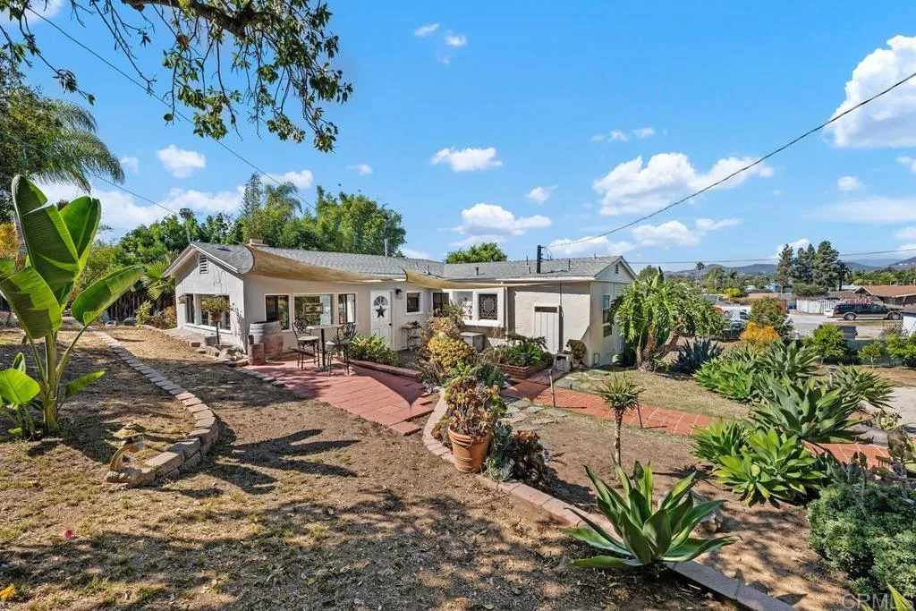 https://cdn.realtyfeed.com/cdn/127/306484980/ddbc86a03977c7193619d2c72ad971cb.webp