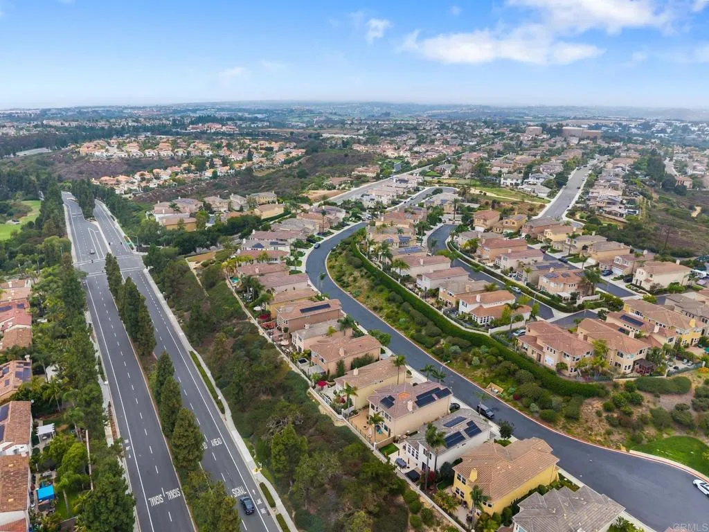 https://cdn.realtyfeed.com/cdn/127/306485061/3dce1dc4cf073687fe14b7f879651691.webp