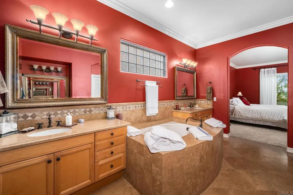 https://cdn.realtyfeed.com/cdn/127/306485061/4d127deda7caf57e1ed7b82cf421484a.webp