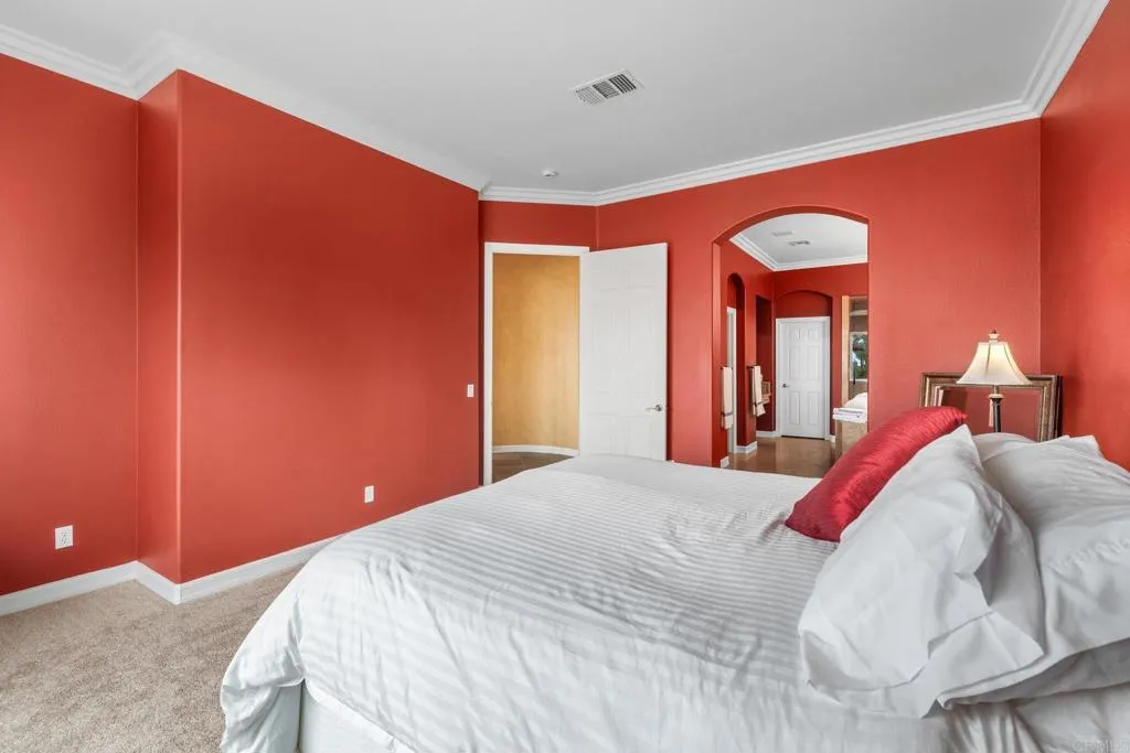 https://cdn.realtyfeed.com/cdn/127/306485061/6d1ffd85c7f5843fe63617918805026e.webp