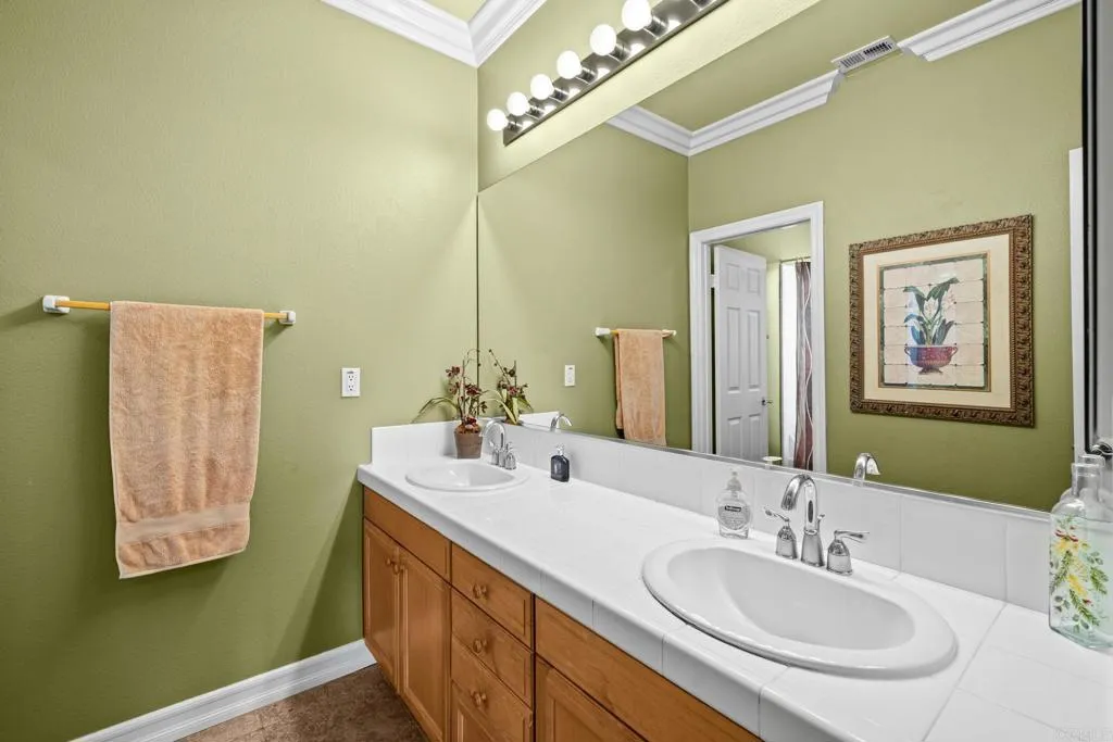 https://cdn.realtyfeed.com/cdn/127/306485061/7233944c99001740e780c8037fb09807.webp