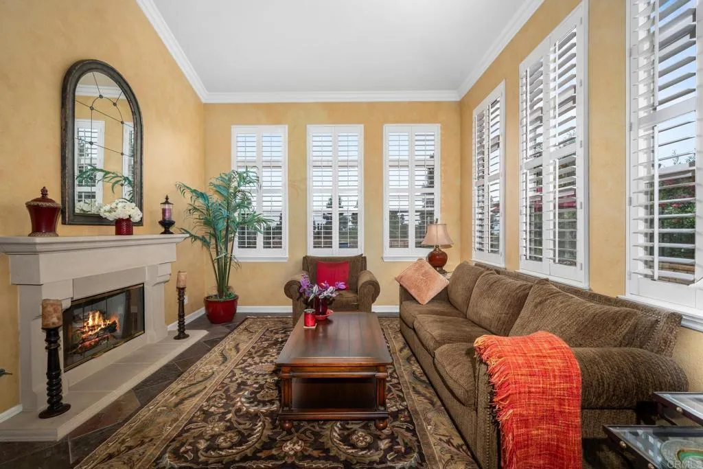 https://cdn.realtyfeed.com/cdn/127/306485061/802d56a756a91b137c70b304791482b9.webp