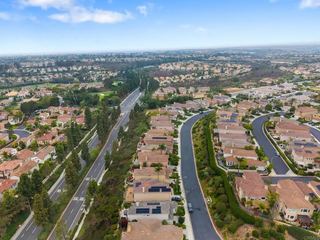 https://cdn.realtyfeed.com/cdn/127/306485061/807ca491b996bb9acb8d383d7d81e3e9.webp