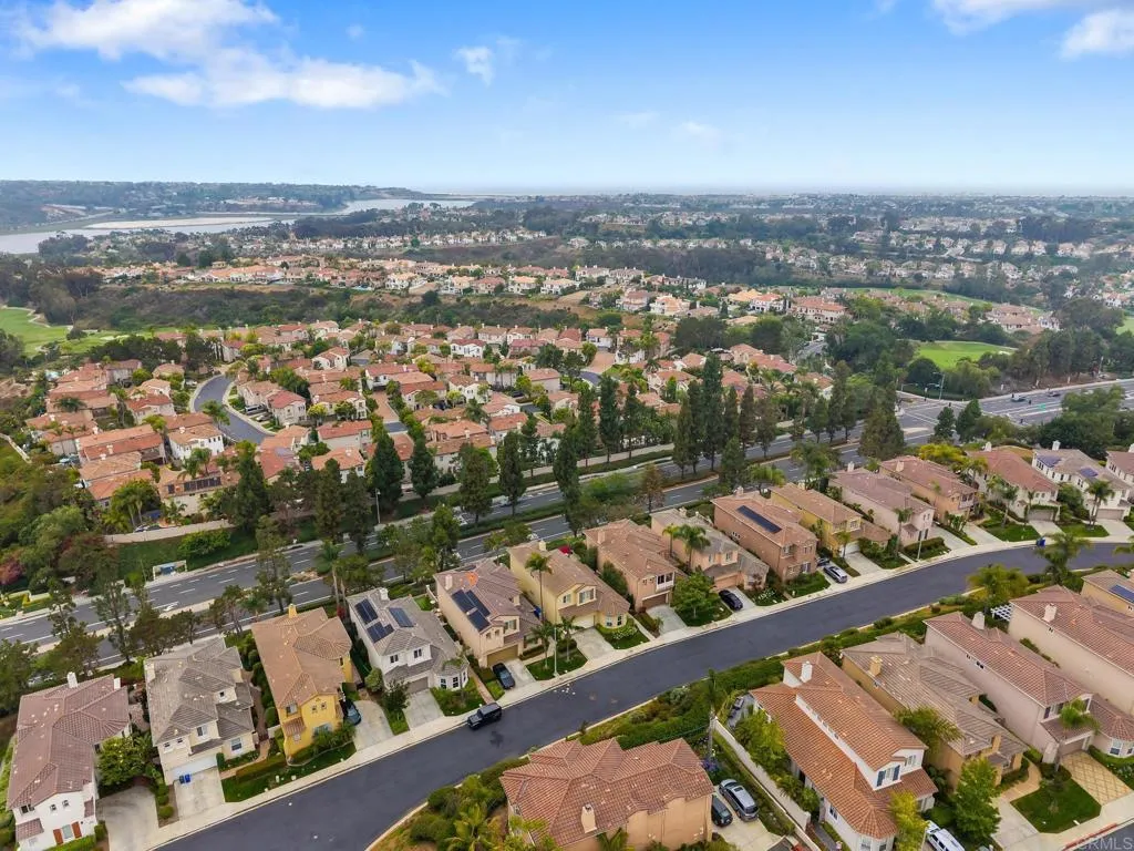 https://cdn.realtyfeed.com/cdn/127/306485061/b0762d9cac99efb0c33e9f34d576696a.webp