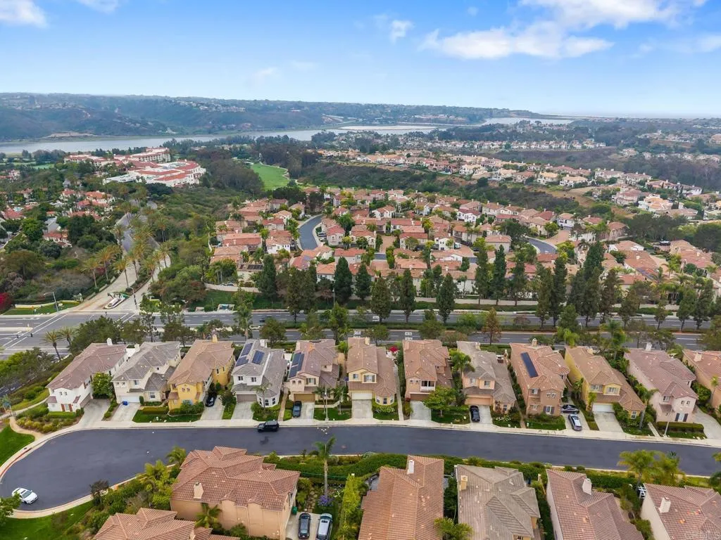 https://cdn.realtyfeed.com/cdn/127/306485061/b48f31fe1e144e2fc519d1afc383996a.webp
