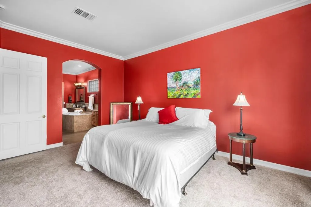 https://cdn.realtyfeed.com/cdn/127/306485061/e3940dbfb1f3d7e22add389829f7b92c.webp