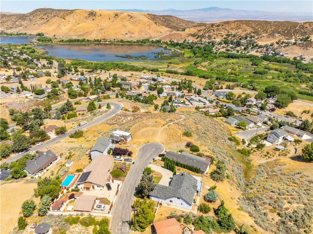 14747 Flintstone Drive, Lake Elizabeth, CA 93532 - Photo 3 of 40, Lake Elizabeth, CA
