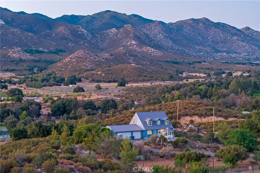https://cdn.realtyfeed.com/cdn/127/306485180/893a22885838e3a54eb2c516126e1633.webp