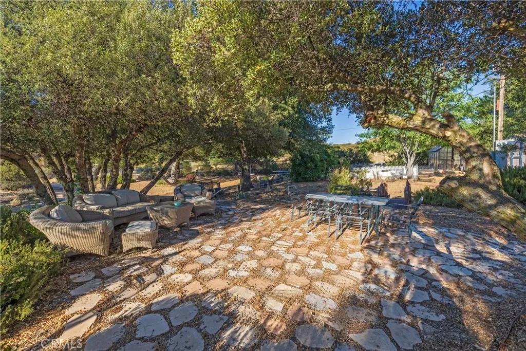 https://cdn.realtyfeed.com/cdn/127/306485180/bab92dfb63040b5f4c45521916e687e5.webp
